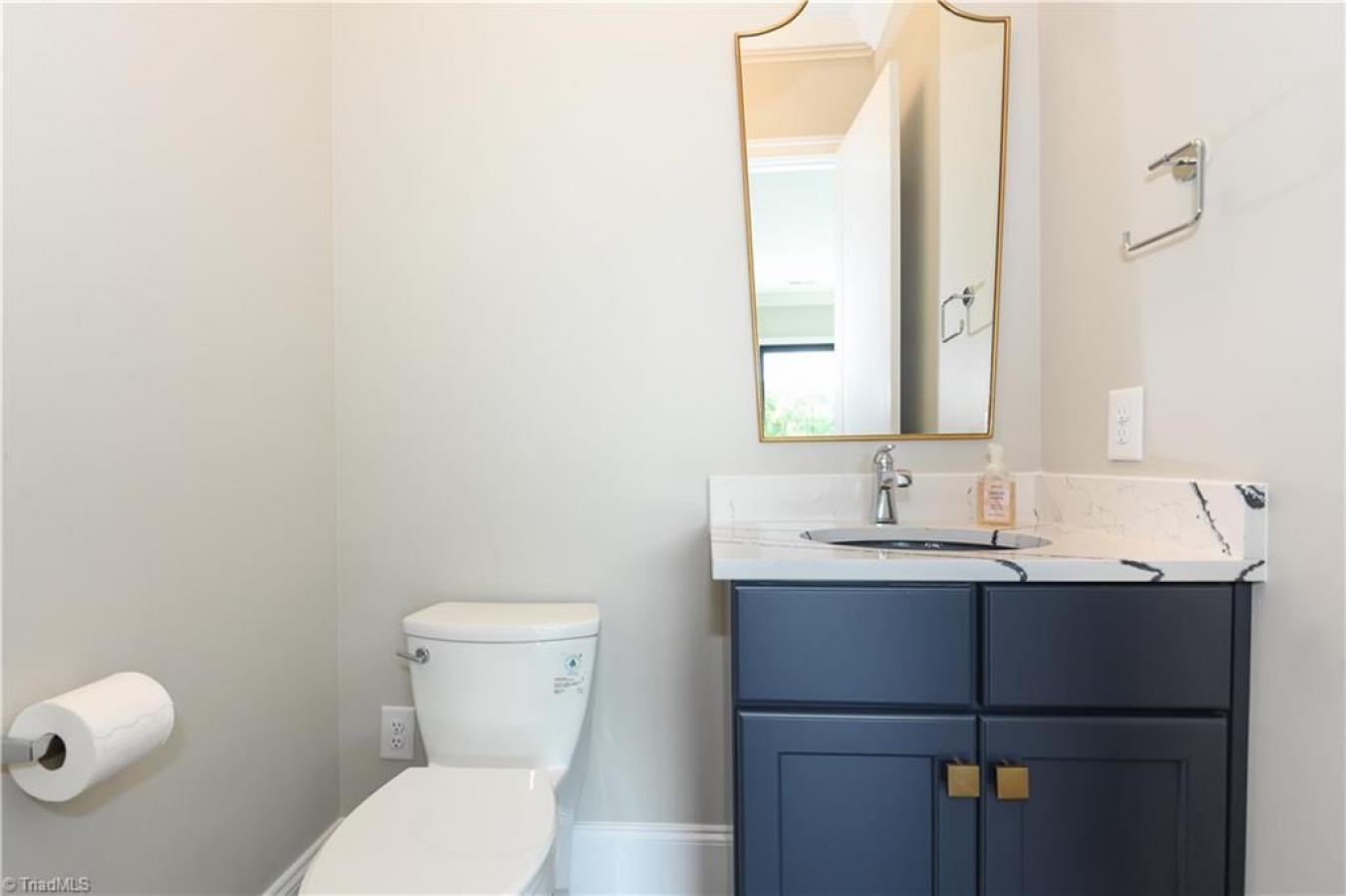 Greensboro, Guilford, 27408, United States, 3 Bedrooms Bedrooms, ,3 BathroomsBathrooms,Residential,For Sale,2049938