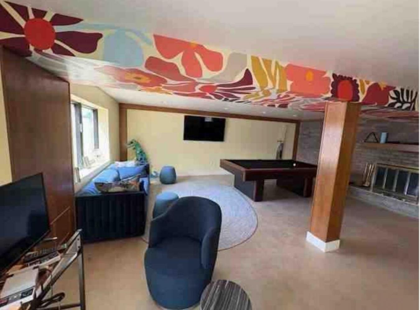 Fort Thomas, Campbell, 41075, United States, 4 Bedrooms Bedrooms, ,5 BathroomsBathrooms,Residential,For Sale,2049937