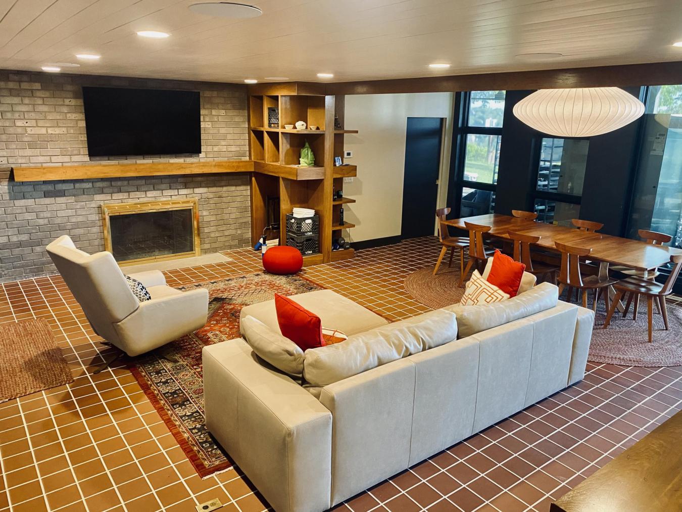 Fort Thomas, Campbell, 41075, United States, 4 Bedrooms Bedrooms, ,5 BathroomsBathrooms,Residential,For Sale,2049937