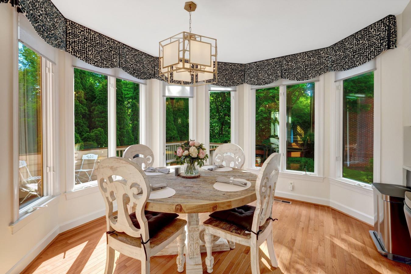 Reston, Virginia, 20194, United States, 5 Bedrooms Bedrooms, ,4 BathroomsBathrooms,Residential,For Sale,2049935