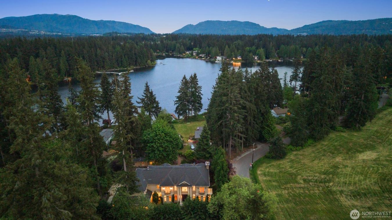 Sammamish, King, 98075, United States, 5 Bedrooms Bedrooms, ,5 BathroomsBathrooms,Residential,For Sale,2049928