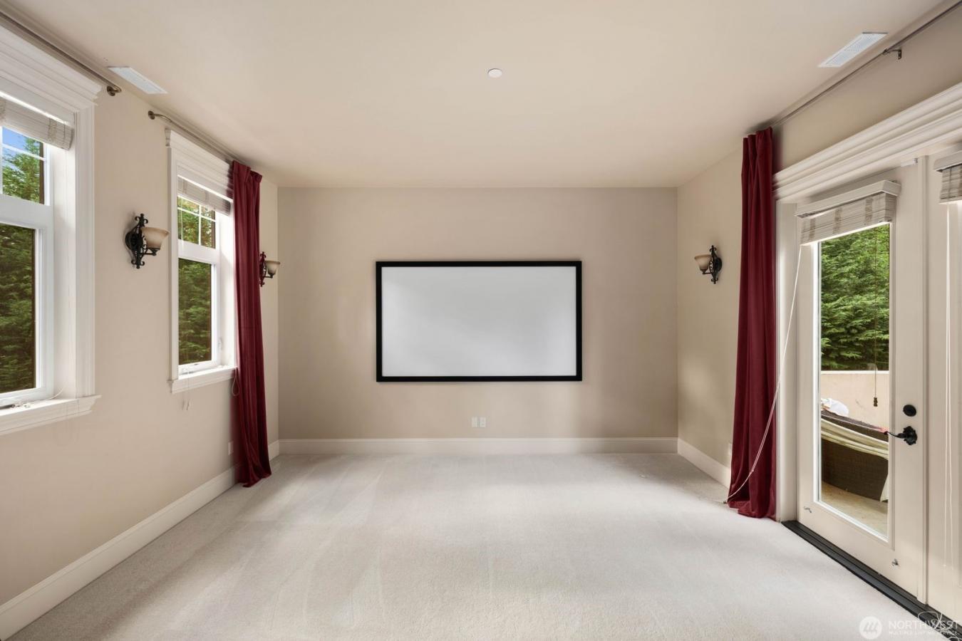 Sammamish, King, 98075, United States, 5 Bedrooms Bedrooms, ,5 BathroomsBathrooms,Residential,For Sale,2049928