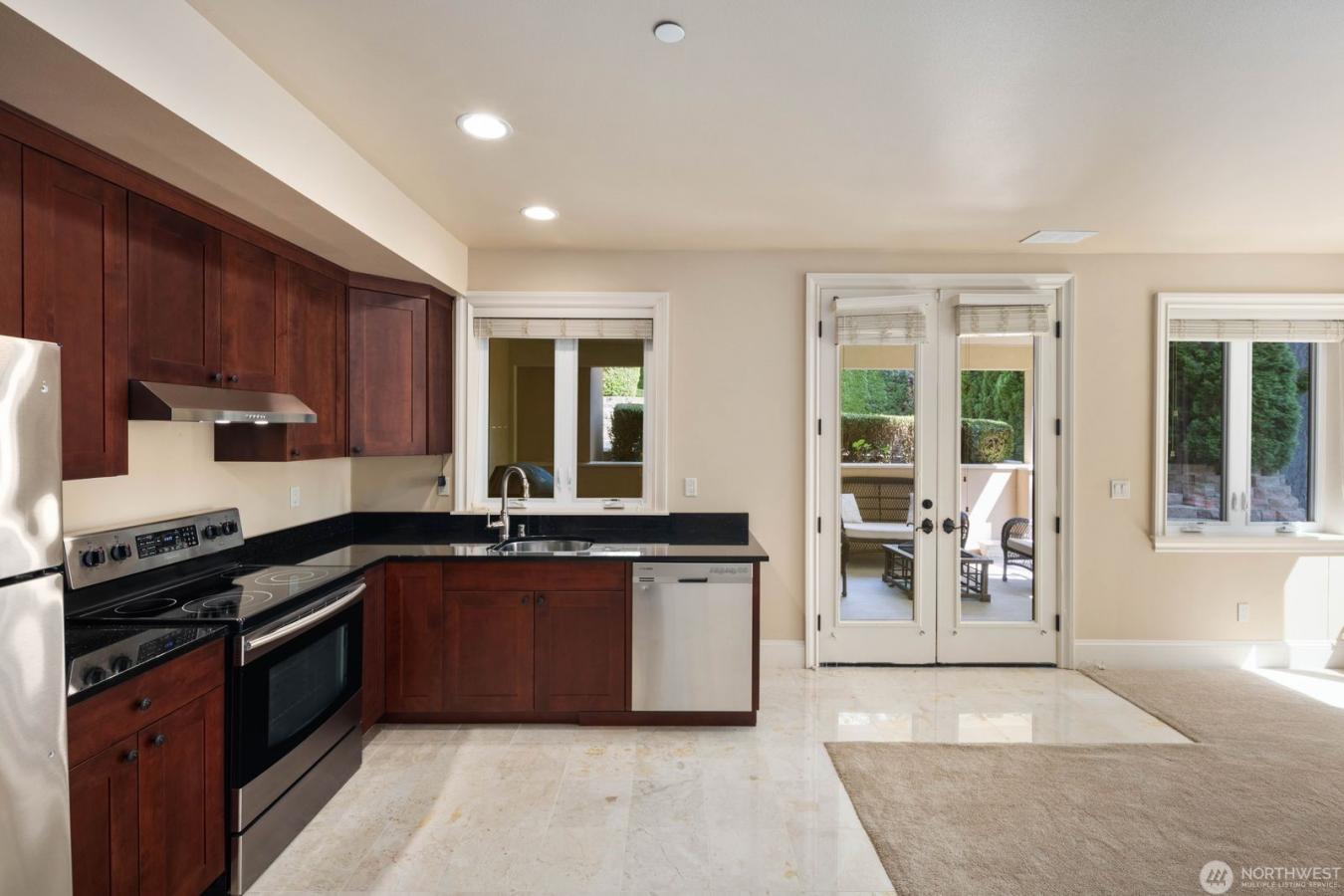 Sammamish, King, 98075, United States, 5 Bedrooms Bedrooms, ,5 BathroomsBathrooms,Residential,For Sale,2049928