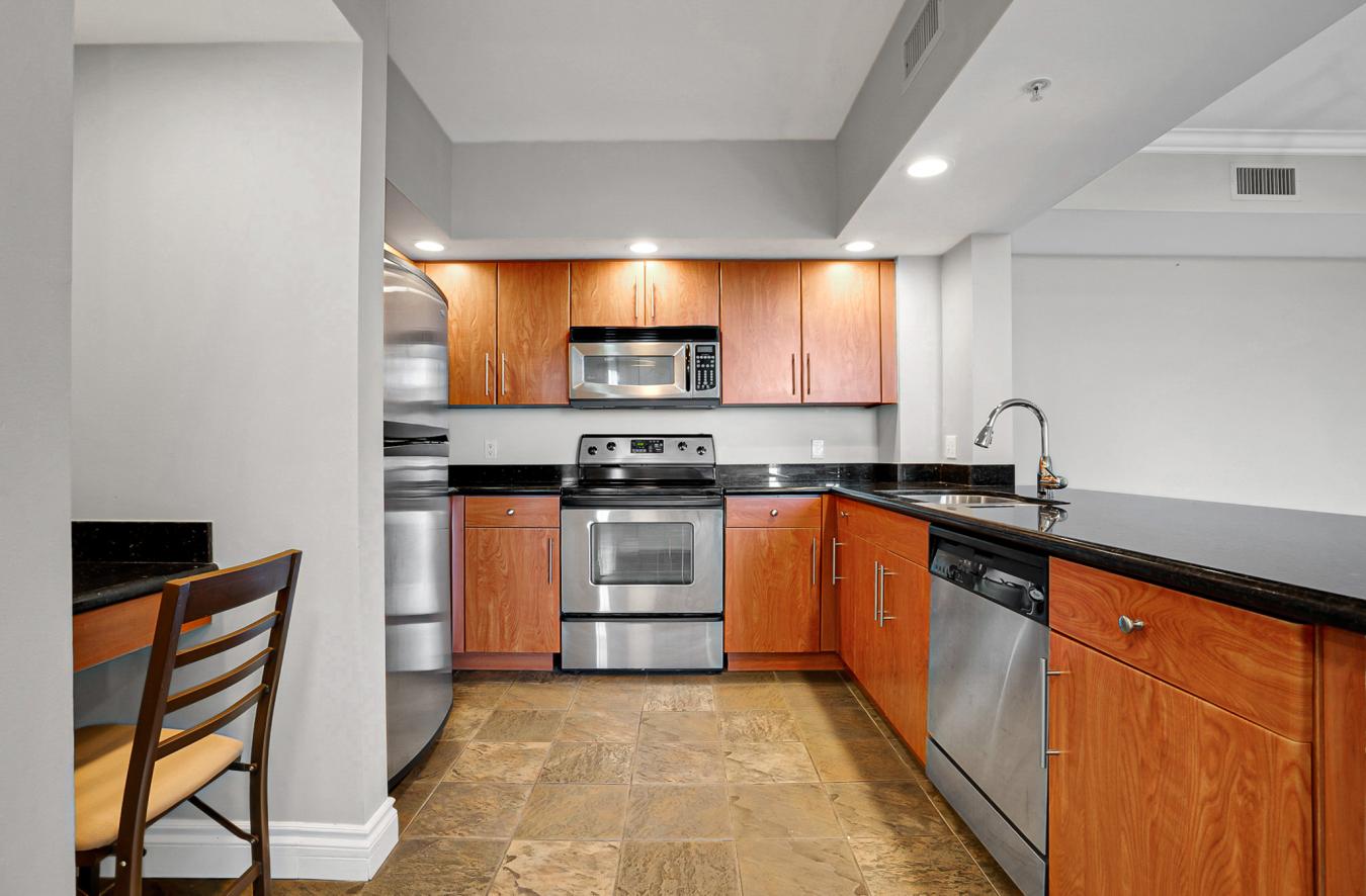 Fort Lauderdale, Broward, 33301, United States, 2 Bedrooms Bedrooms, ,2 BathroomsBathrooms,Residential,For Sale,2049927