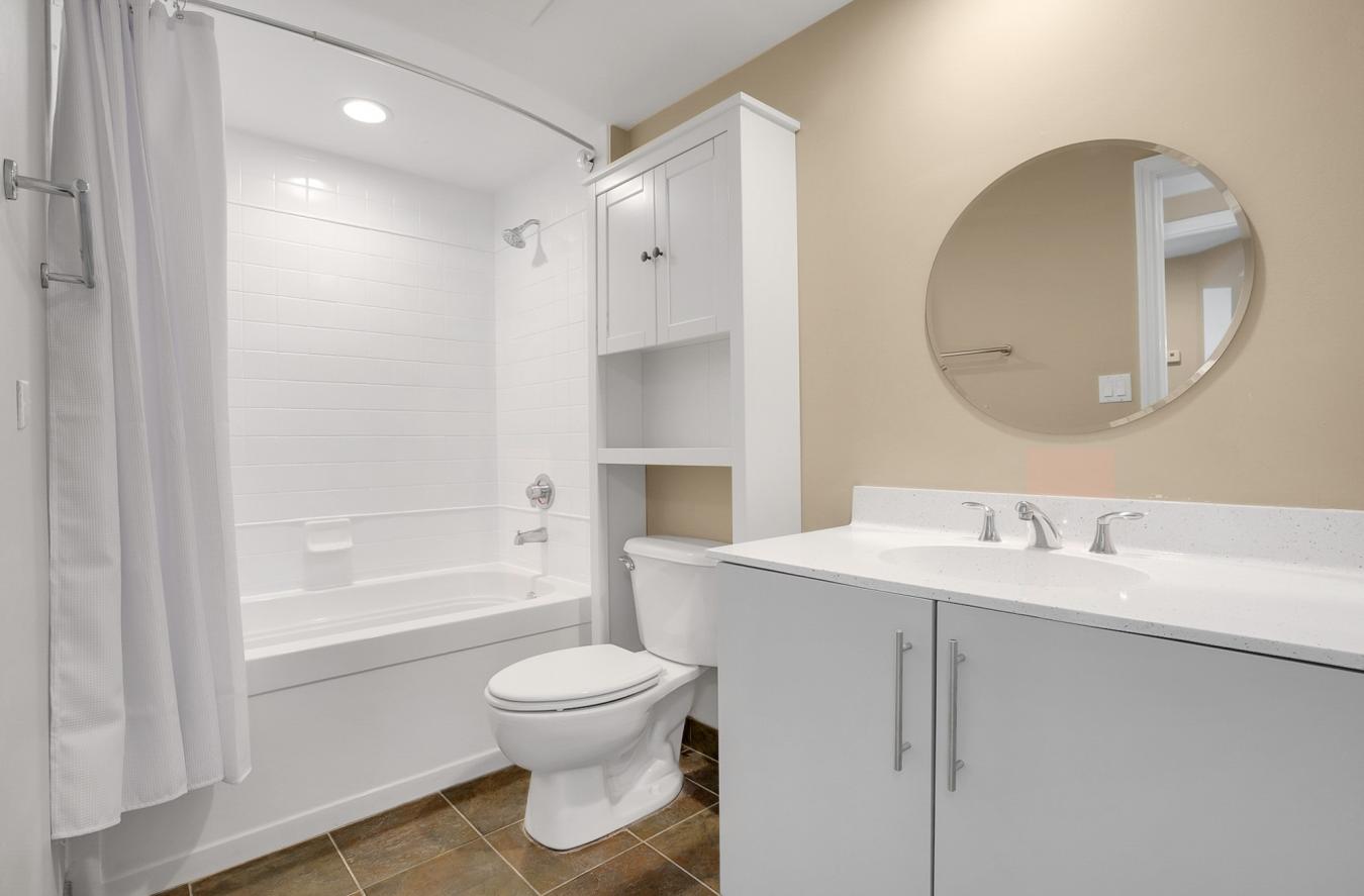 Fort Lauderdale, Broward, 33301, United States, 2 Bedrooms Bedrooms, ,2 BathroomsBathrooms,Residential,For Sale,2049927