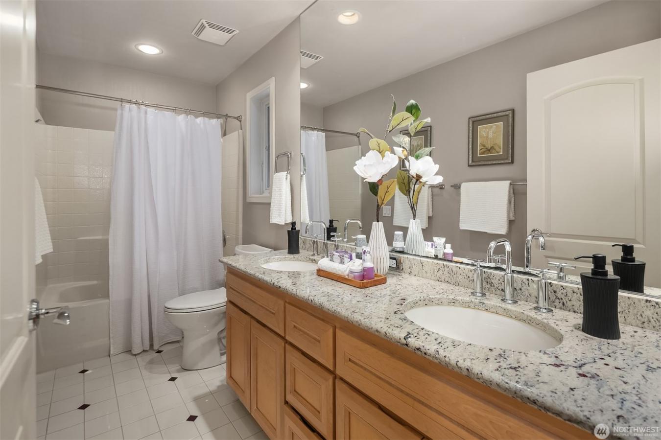 Woodinville, King, 98077, United States, 4 Bedrooms Bedrooms, ,3 BathroomsBathrooms,Residential,For Sale,2049926