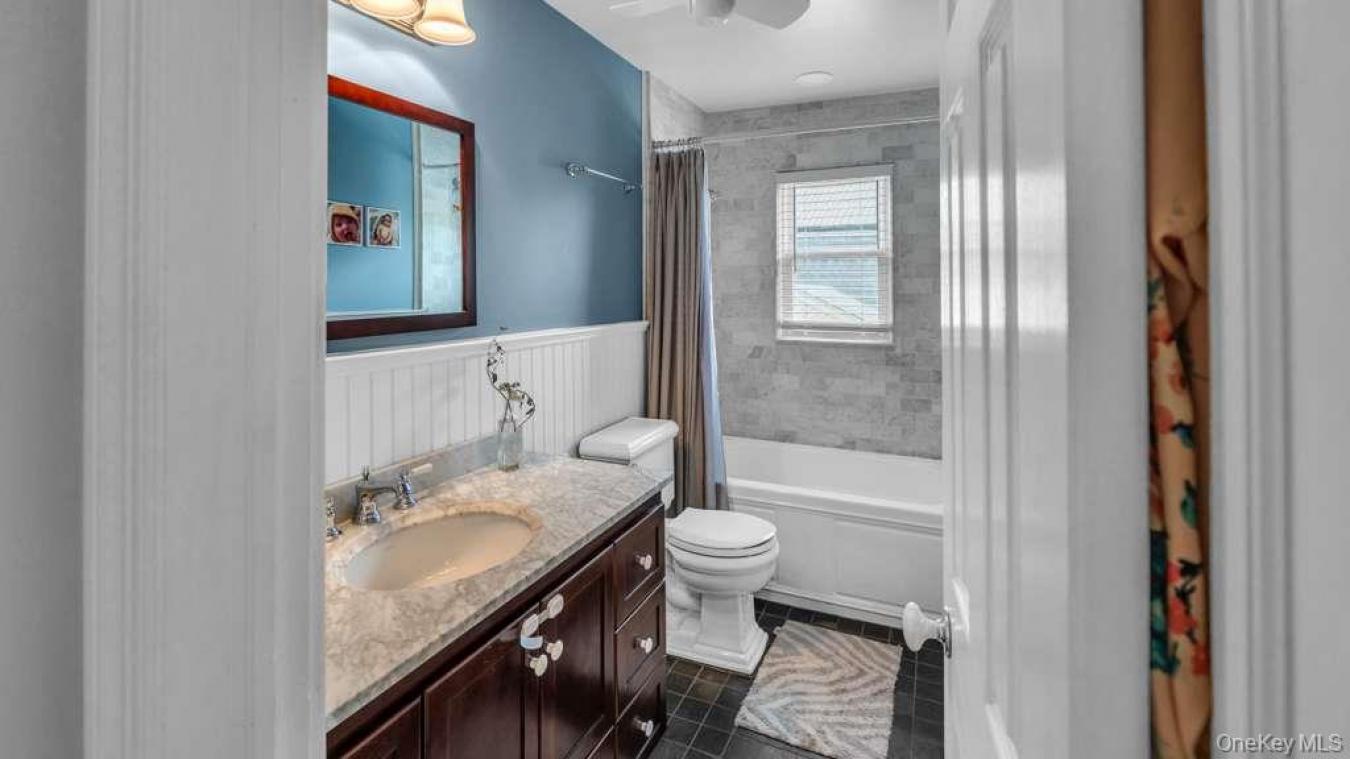 Huntington, Suffolk County, 11743, United States, 4 Bedrooms Bedrooms, ,2 BathroomsBathrooms,Residential,For Sale,2049925
