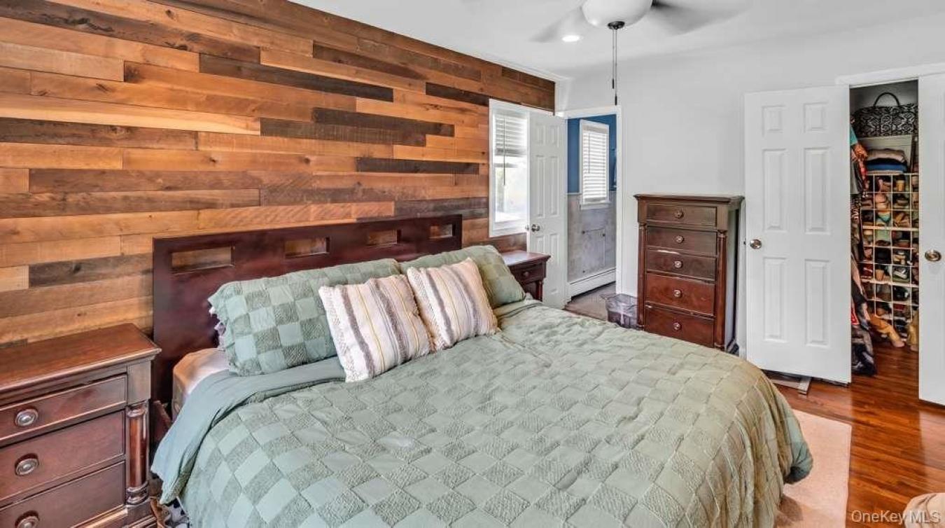 Huntington, Suffolk County, 11743, United States, 4 Bedrooms Bedrooms, ,2 BathroomsBathrooms,Residential,For Sale,2049925
