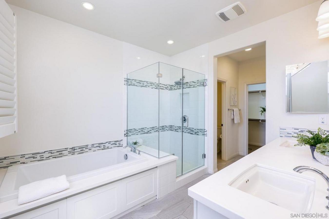 San Diego, San Diego, 92127, United States, 4 Bedrooms Bedrooms, ,3 BathroomsBathrooms,Residential,For Sale,2049922