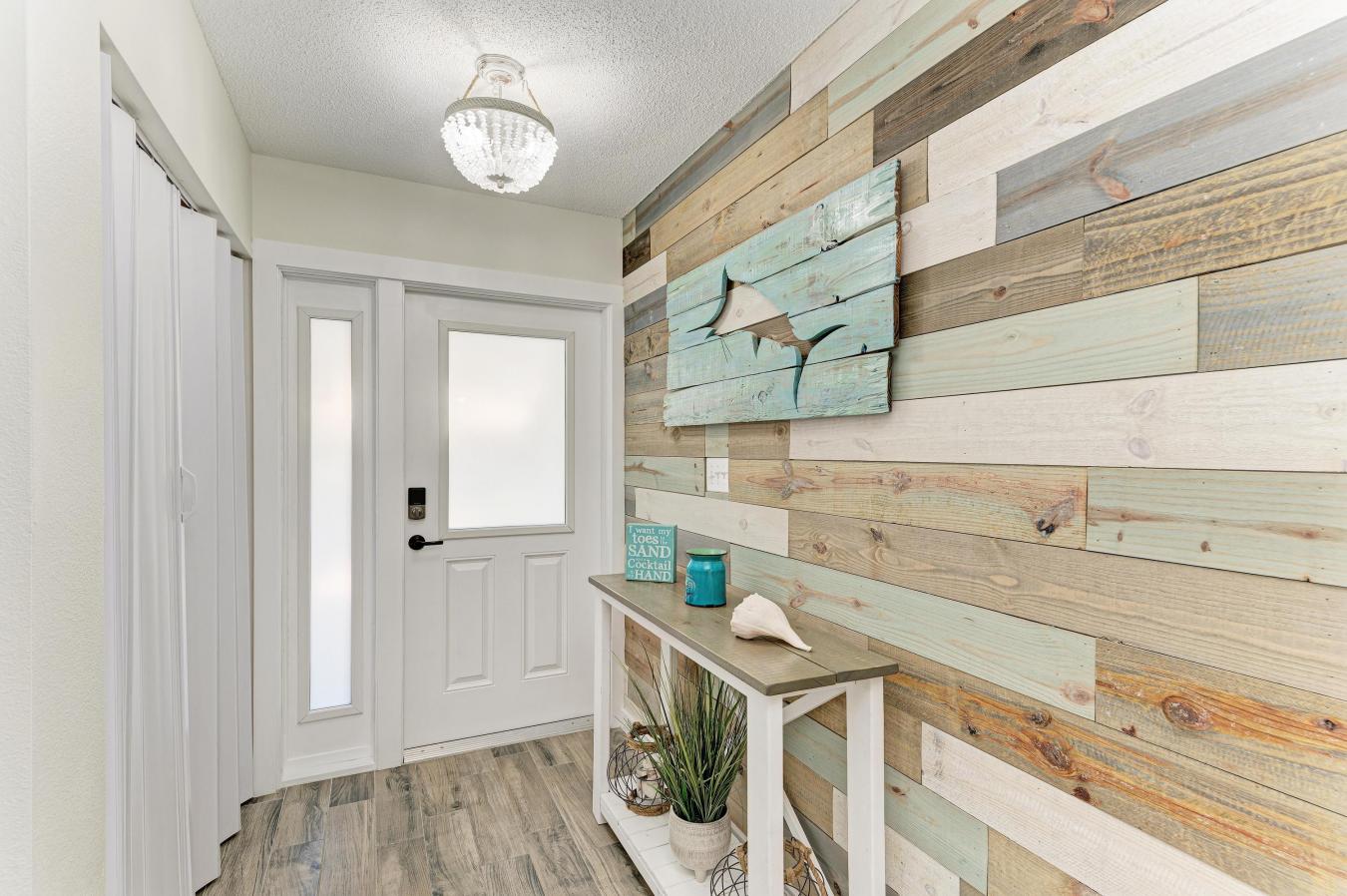 Siesta Key, Sarasota, 34242, United States, 2 Bedrooms Bedrooms, ,2 BathroomsBathrooms,Residential,For Sale,2049919