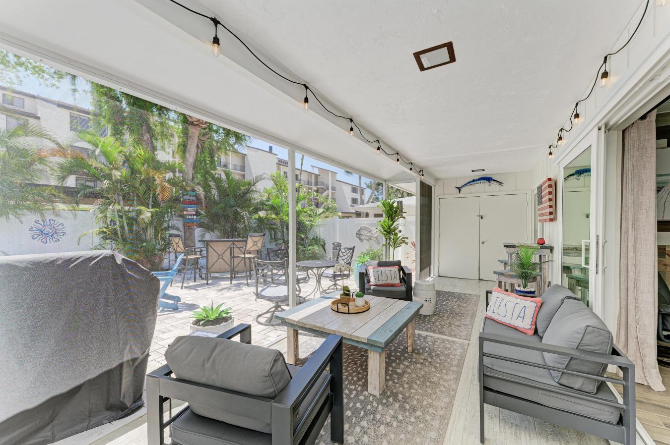 Siesta Key, Sarasota, 34242, United States, 2 Bedrooms Bedrooms, ,2 BathroomsBathrooms,Residential,For Sale,2049919