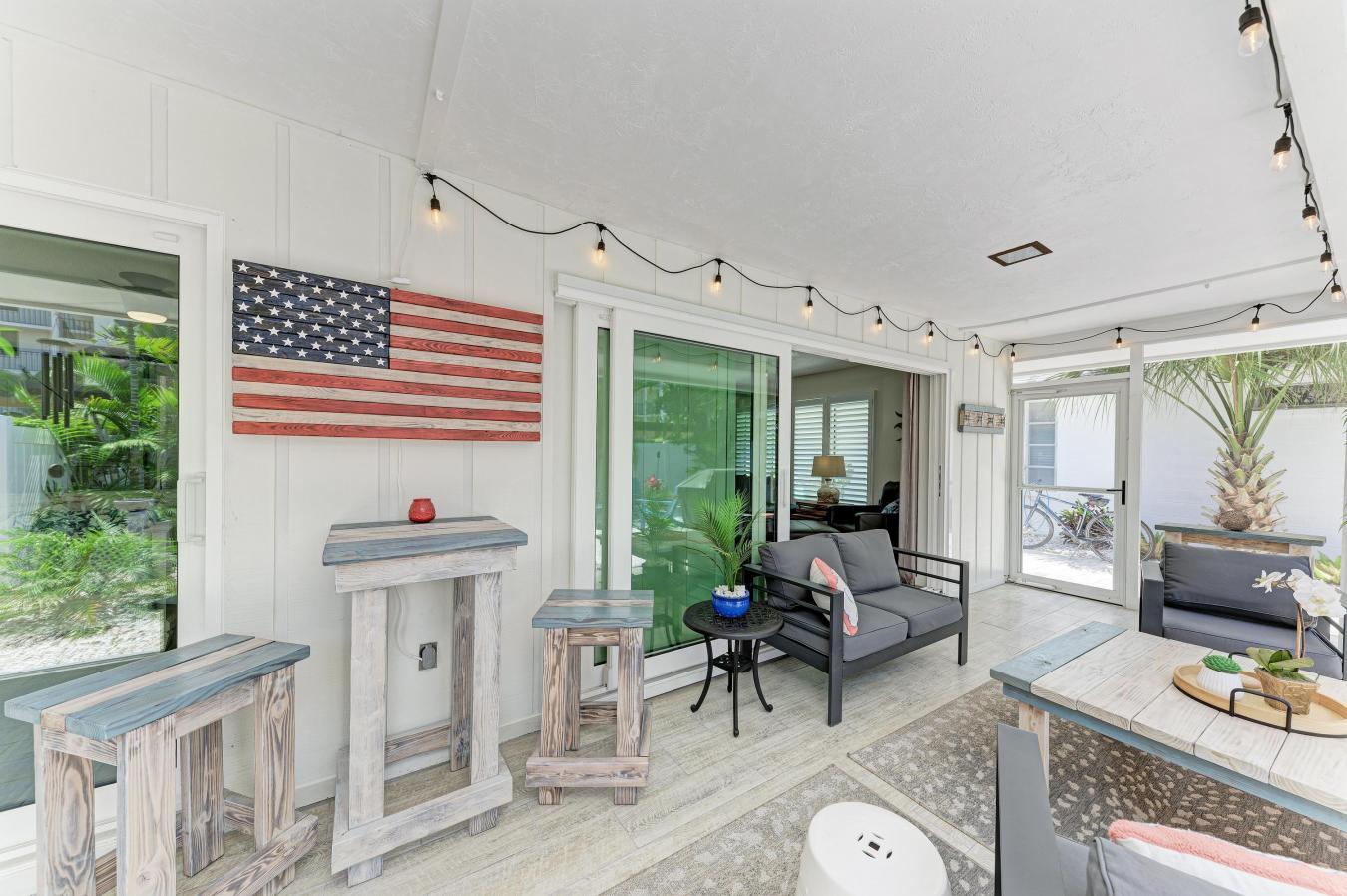 Siesta Key, Sarasota, 34242, United States, 2 Bedrooms Bedrooms, ,2 BathroomsBathrooms,Residential,For Sale,2049919