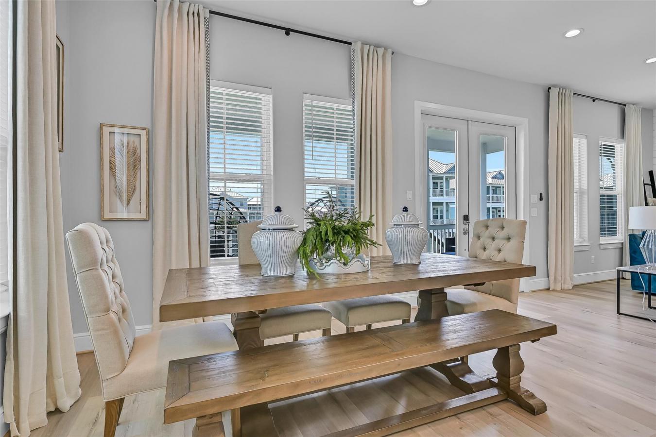 Galveston, Galveston, 77554, United States, 4 Bedrooms Bedrooms, ,4 BathroomsBathrooms,Residential,For Sale,2049915