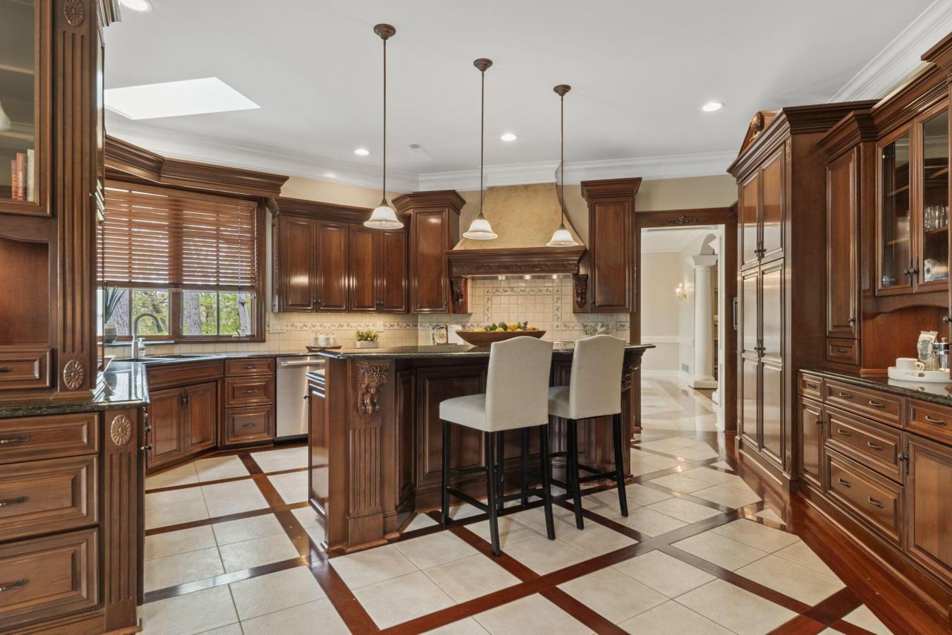 Powell, Delaware, 43065, United States, 6 Bedrooms Bedrooms, ,6 BathroomsBathrooms,Residential,For Sale,2049914