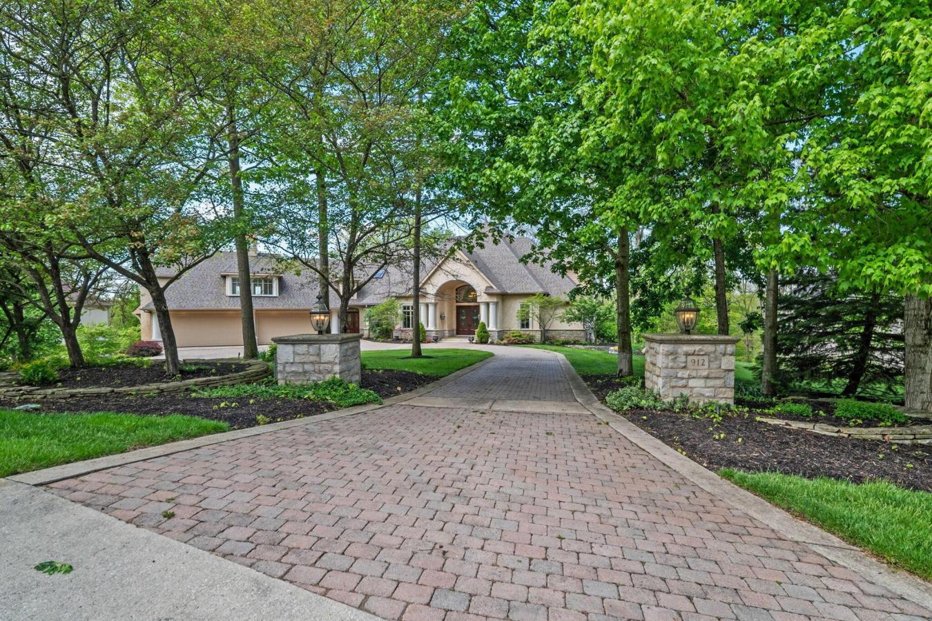 Powell, Delaware, 43065, United States, 6 Bedrooms Bedrooms, ,6 BathroomsBathrooms,Residential,For Sale,2049914