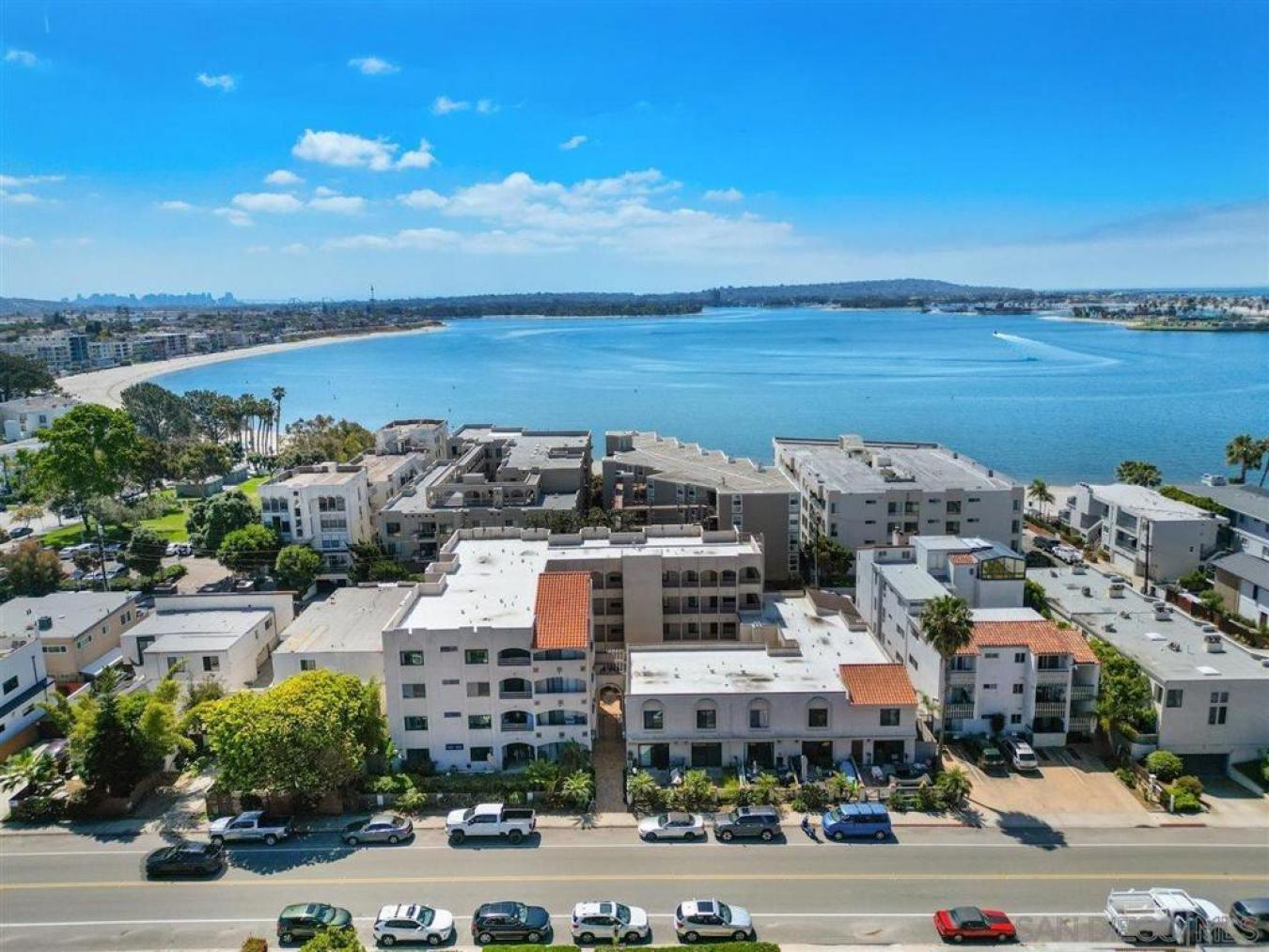 San Diego, San Diego, 92109, United States, 2 Bedrooms Bedrooms, ,2 BathroomsBathrooms,Residential,For Sale,2049913