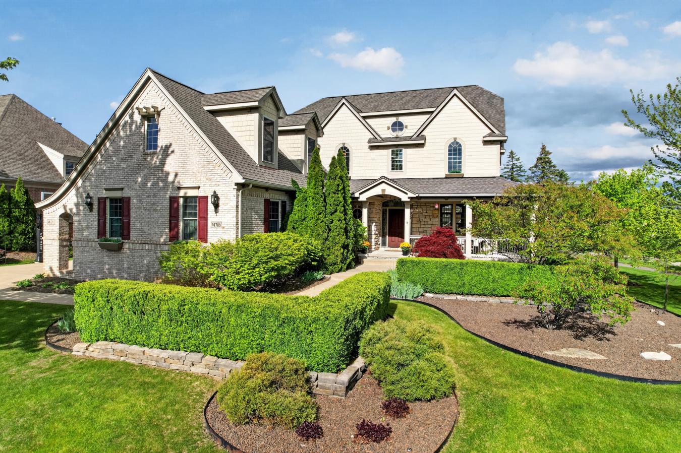 South Lyon, Livingston County, 48178, United States, 4 Bedrooms Bedrooms, ,4 BathroomsBathrooms,Residential,For Sale,2049912
