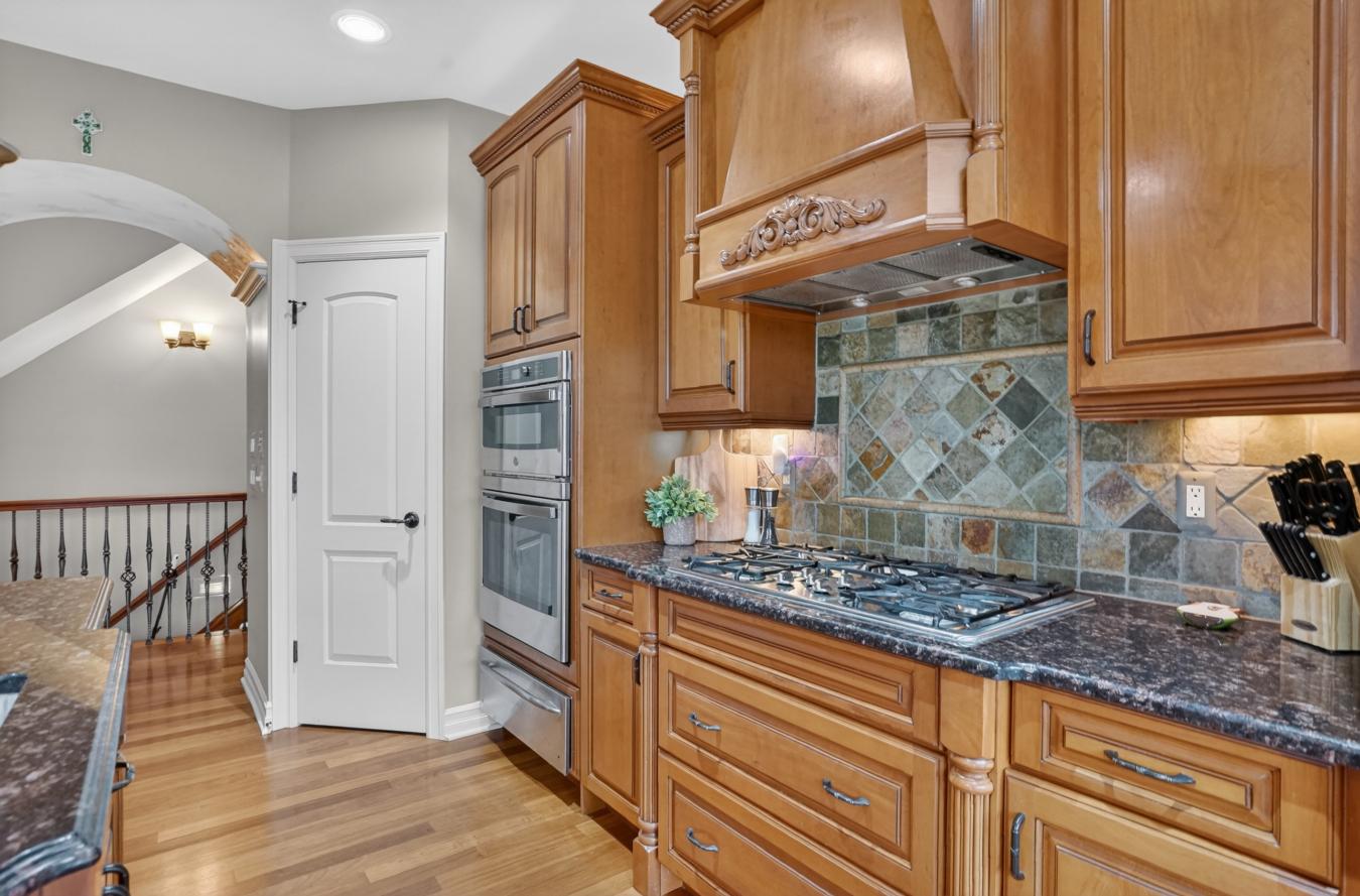 South Lyon, Livingston County, 48178, United States, 4 Bedrooms Bedrooms, ,4 BathroomsBathrooms,Residential,For Sale,2049912