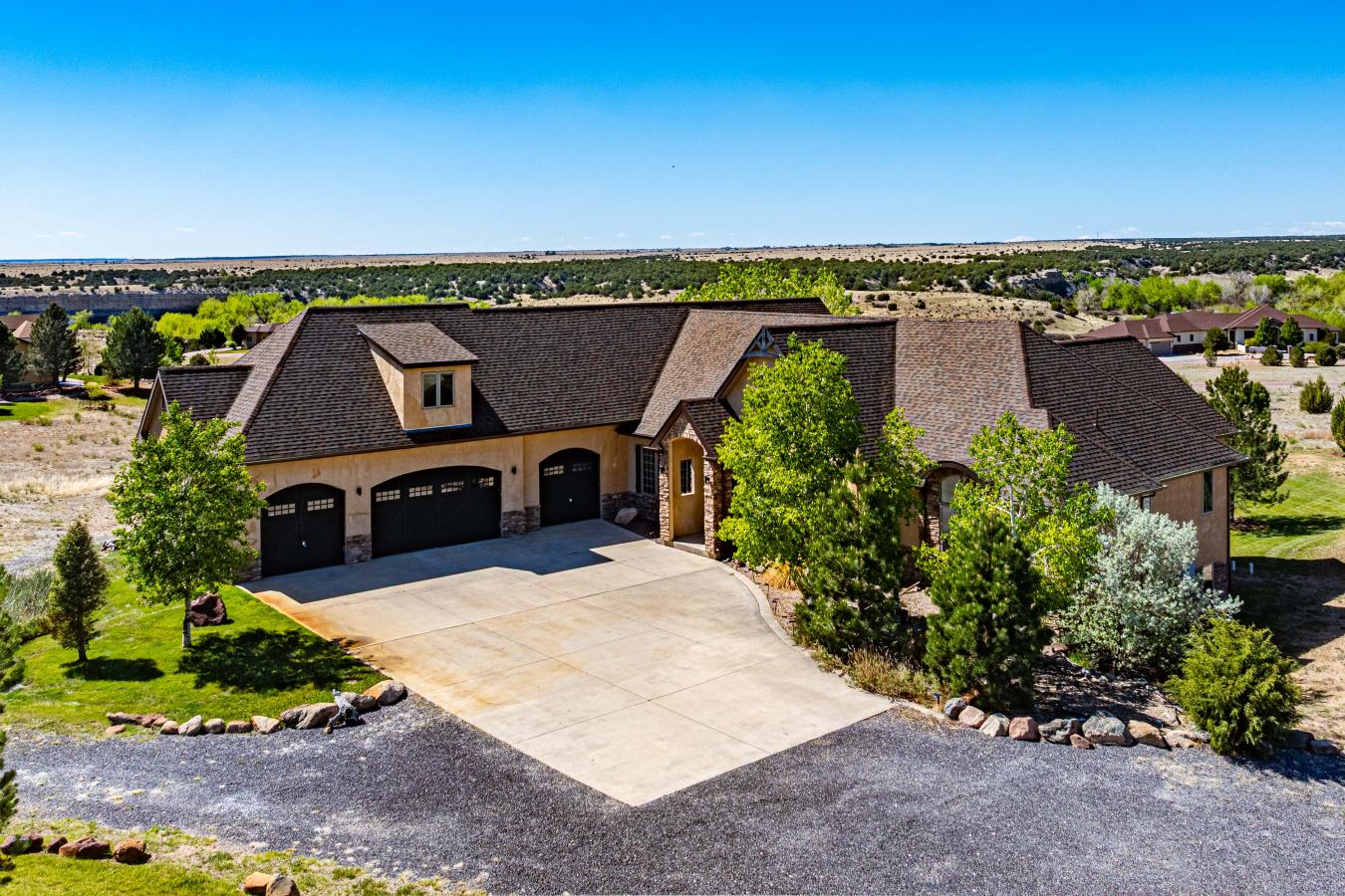 Pueblo, Colorado, 81004, United States, 7 Bedrooms Bedrooms, ,6 BathroomsBathrooms,Residential,For Sale,2049909