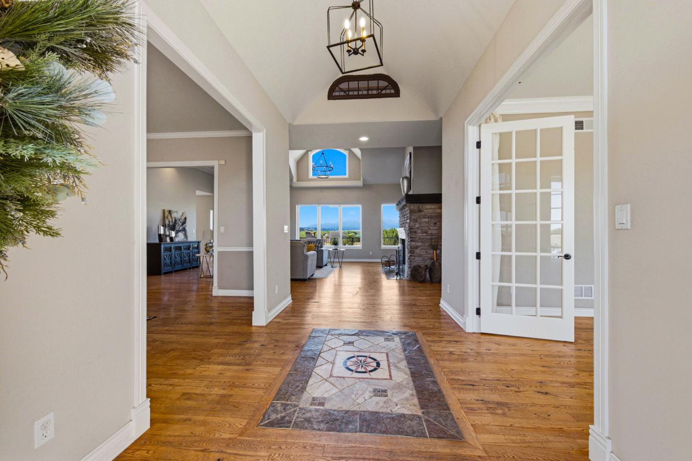 Pueblo, Colorado, 81004, United States, 7 Bedrooms Bedrooms, ,6 BathroomsBathrooms,Residential,For Sale,2049909