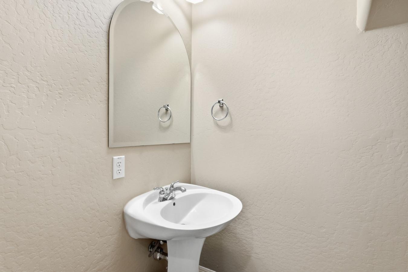 Peoria, Maricopa, 85383, United States, 6 Bedrooms Bedrooms, ,3 BathroomsBathrooms,Residential,For Sale,2049907