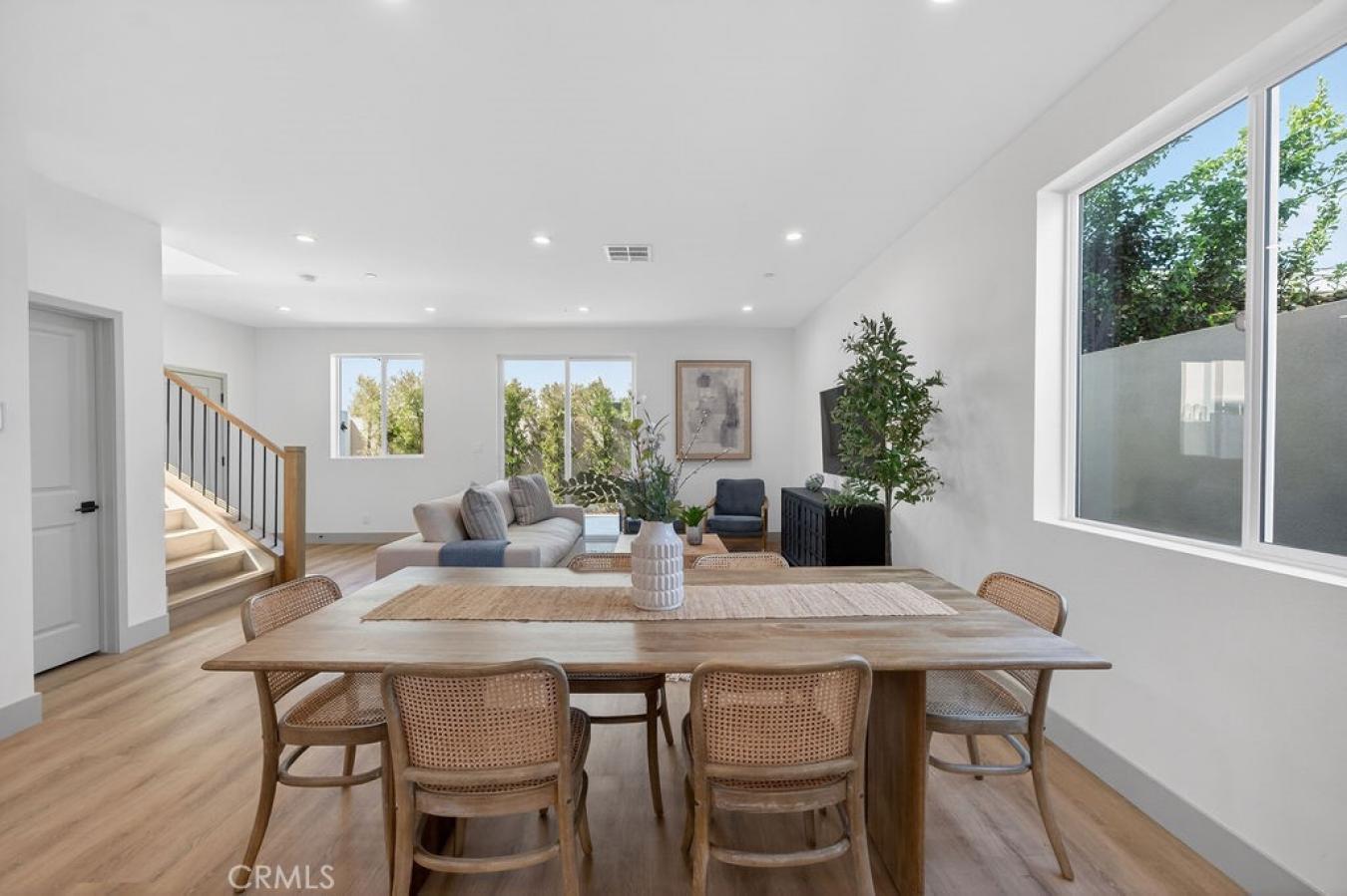 Paramount, Los Angeles, 90723, United States, 6 Bedrooms Bedrooms, ,4 BathroomsBathrooms,Residential,For Sale,2049906