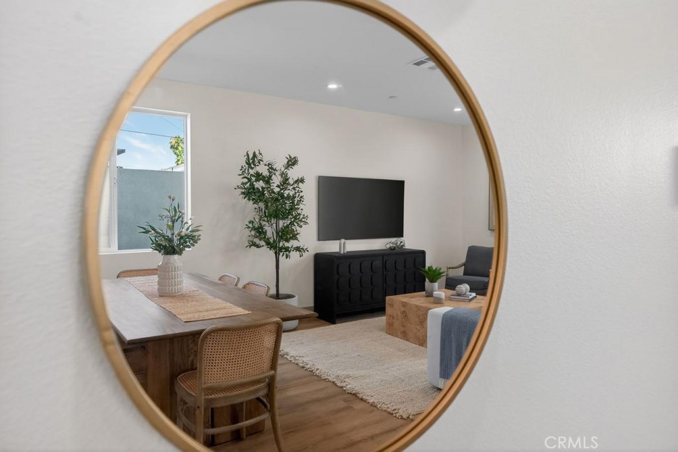 Paramount, Los Angeles, 90723, United States, 6 Bedrooms Bedrooms, ,4 BathroomsBathrooms,Residential,For Sale,2049906