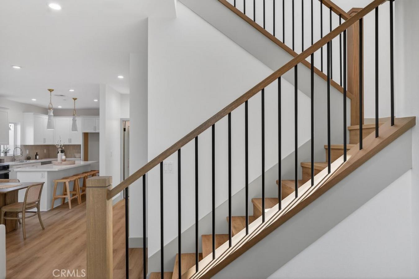 Paramount, Los Angeles, 90723, United States, 6 Bedrooms Bedrooms, ,4 BathroomsBathrooms,Residential,For Sale,2049906