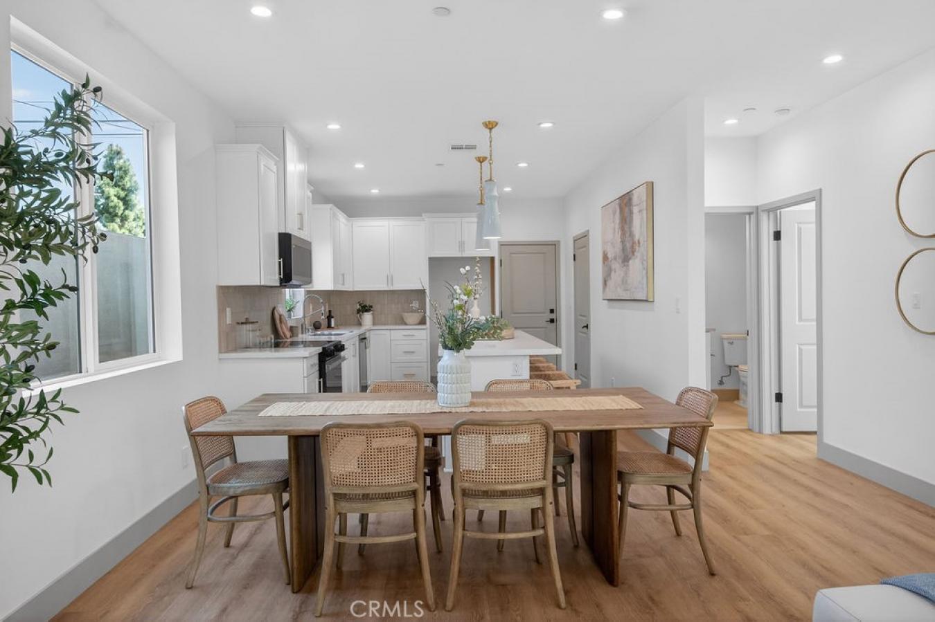 Paramount, Los Angeles, 90723, United States, 6 Bedrooms Bedrooms, ,4 BathroomsBathrooms,Residential,For Sale,2049906