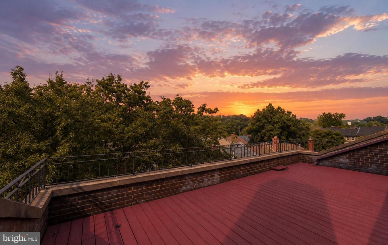 Arlington, Virginia, 22202, United States, 4 Bedrooms Bedrooms, ,3 BathroomsBathrooms,Residential,For Sale,2049905