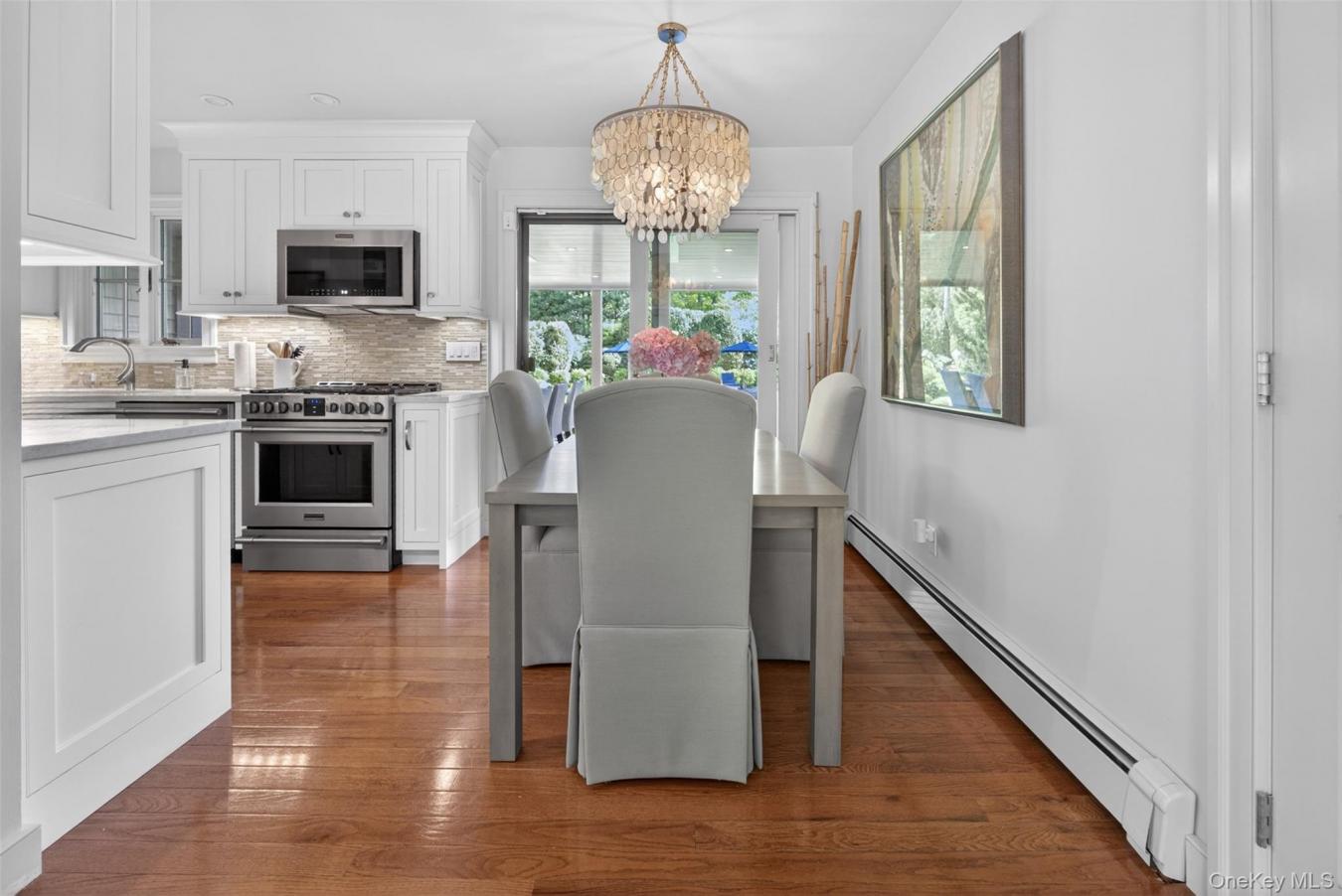 East Hampton, Suffolk County, 11937, United States, 3 Bedrooms Bedrooms, ,2 BathroomsBathrooms,Residential,For Sale,2049904