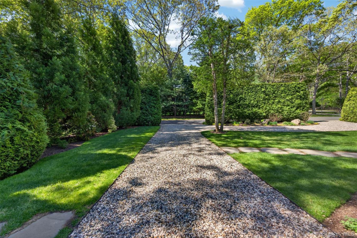East Hampton, Suffolk County, 11937, United States, 3 Bedrooms Bedrooms, ,2 BathroomsBathrooms,Residential,For Sale,2049904
