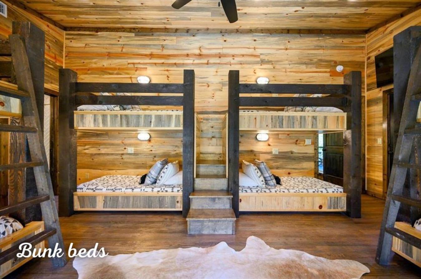 Broken Bow, McCurtain, 74728, United States, 6 Bedrooms Bedrooms, ,6 BathroomsBathrooms,Residential,For Sale,2049903
