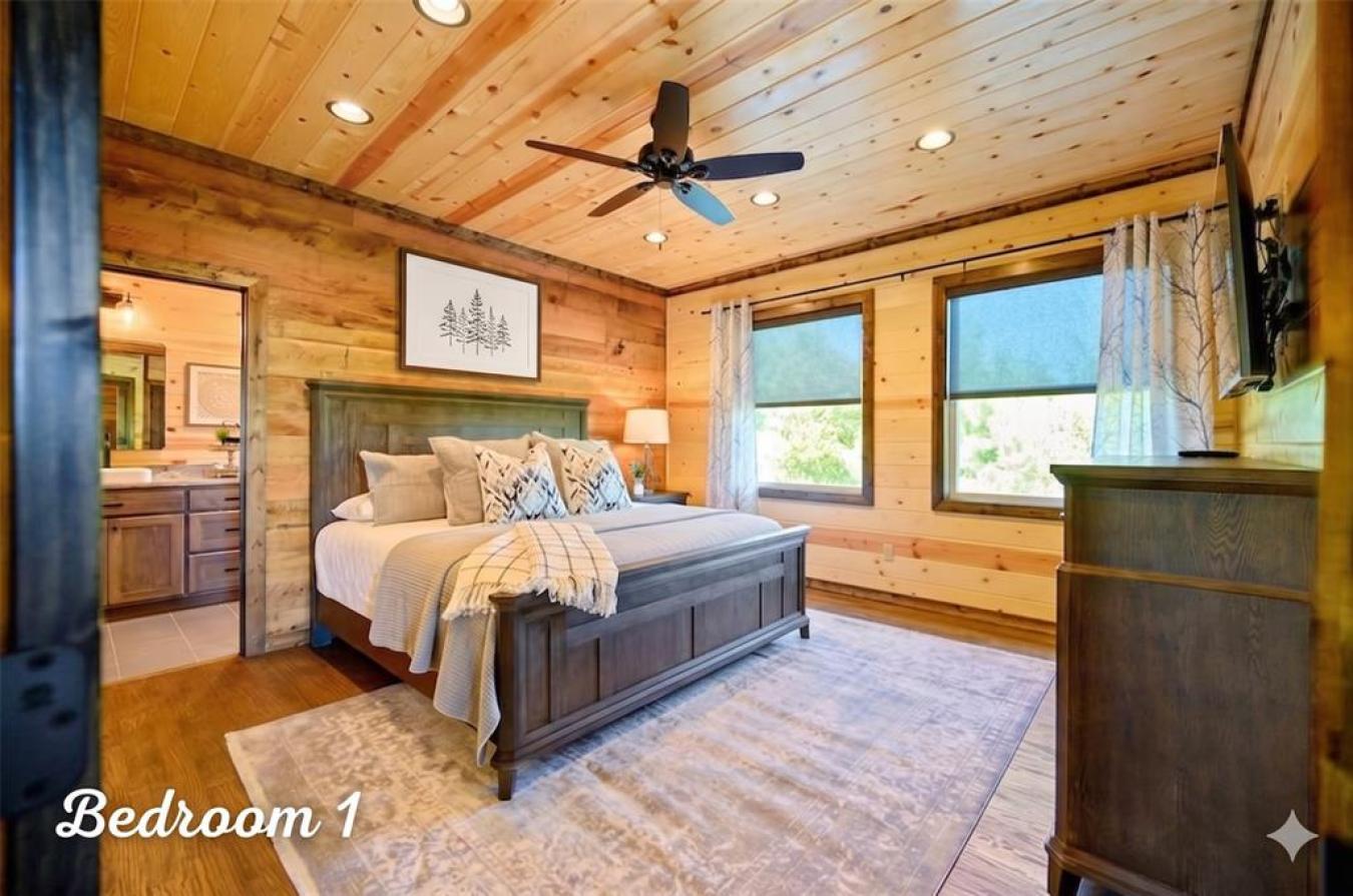 Broken Bow, McCurtain, 74728, United States, 6 Bedrooms Bedrooms, ,6 BathroomsBathrooms,Residential,For Sale,2049903
