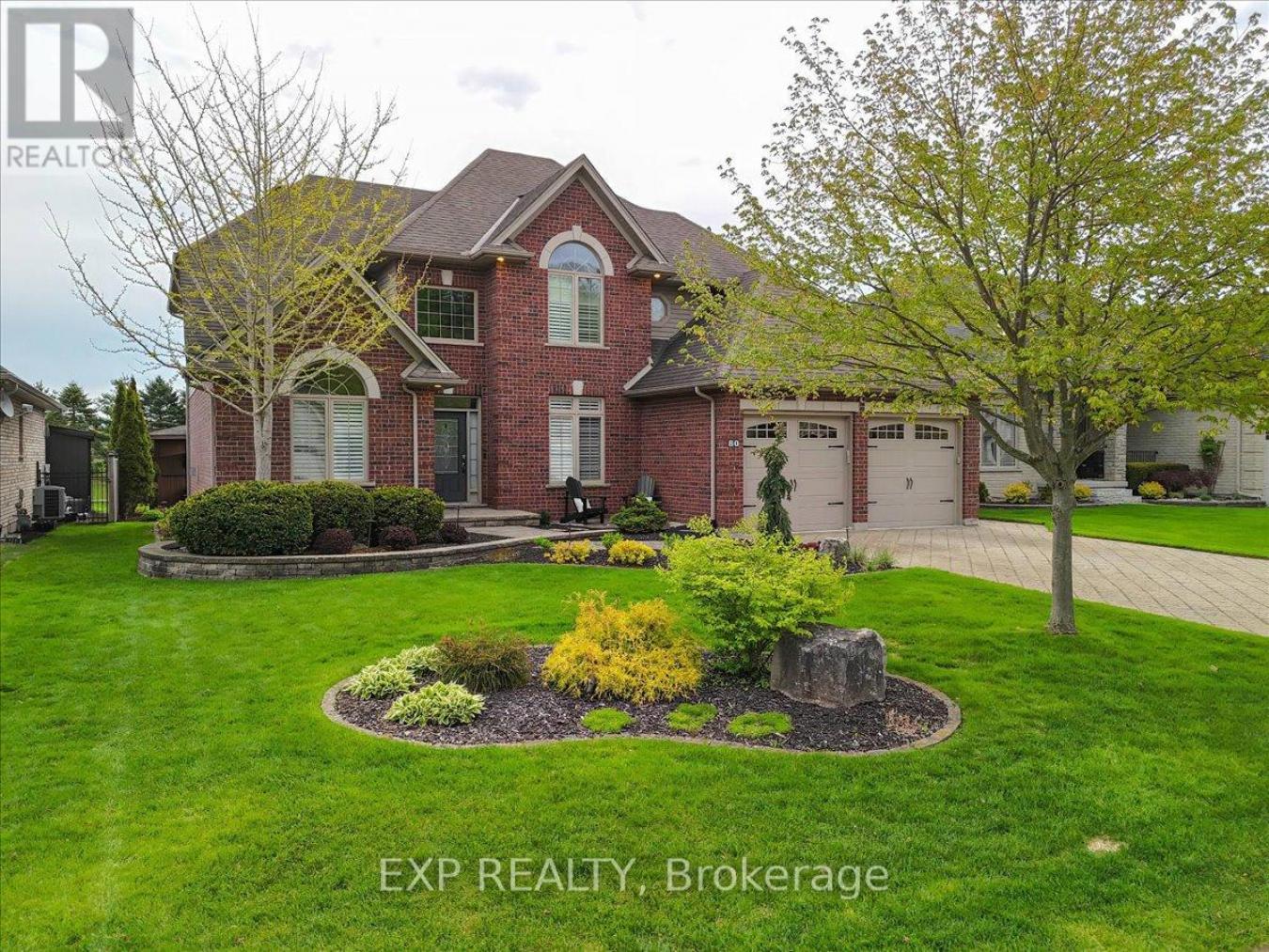 Dorchester, ON, N0L 1G3, Canada, 5 Bedrooms Bedrooms, ,4 BathroomsBathrooms,Residential,For Sale,2049900
