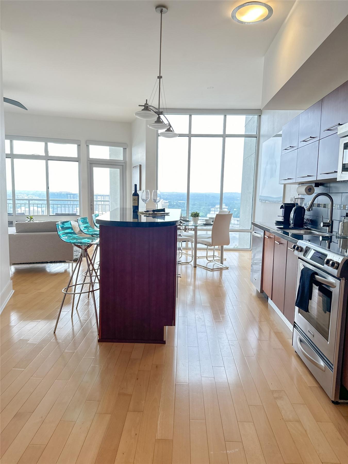 Austin, Travis, 78701, United States, 2 Bedrooms Bedrooms, ,2 BathroomsBathrooms,Residential,For Sale,2049899