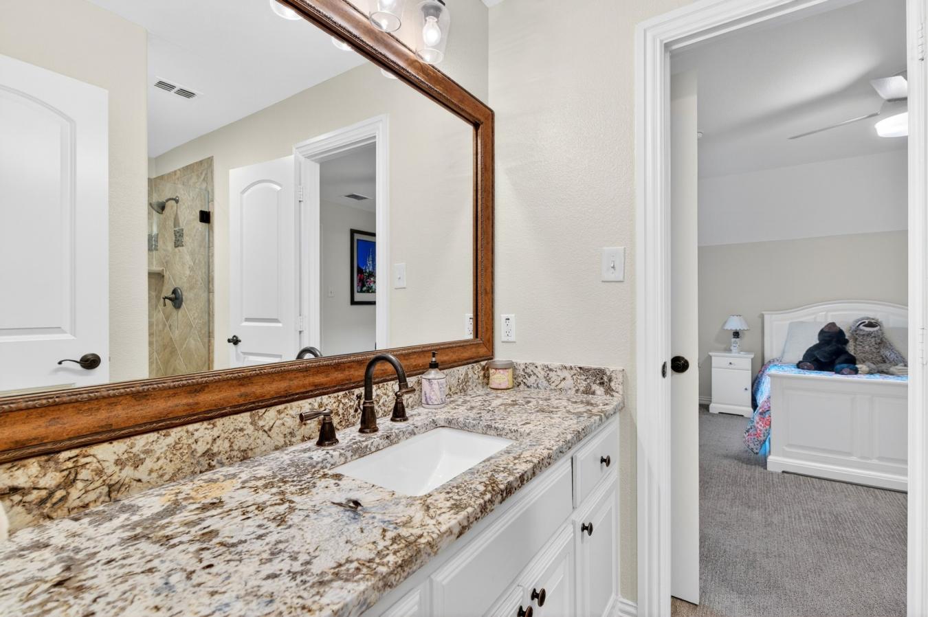 Farmers Branch, Dallas, 75234, United States, ,Residential,For Sale,2049896