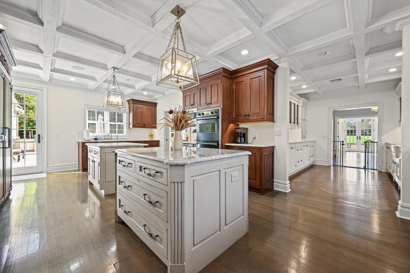 Oyster Bay, Nassau, 11771, United States, 6 Bedrooms Bedrooms, ,6 BathroomsBathrooms,Residential,For Sale,2049895