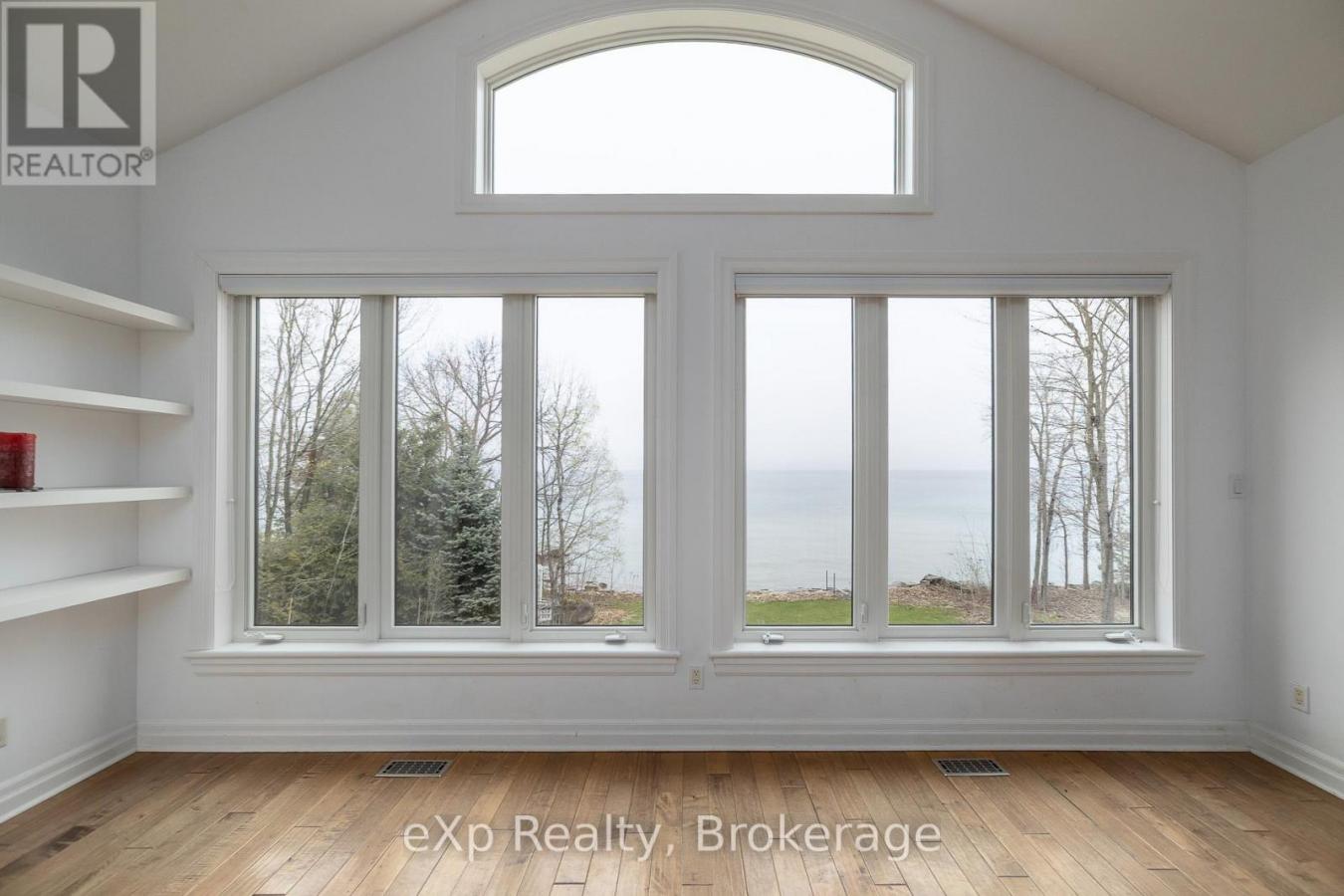Georgian Bluffs, Grey, N0H1S0, Canada, 5 Bedrooms Bedrooms, ,3 BathroomsBathrooms,Residential,For Sale,2049890