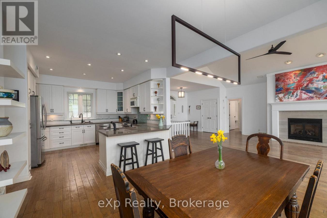 Georgian Bluffs, Grey, N0H1S0, Canada, 5 Bedrooms Bedrooms, ,3 BathroomsBathrooms,Residential,For Sale,2049890