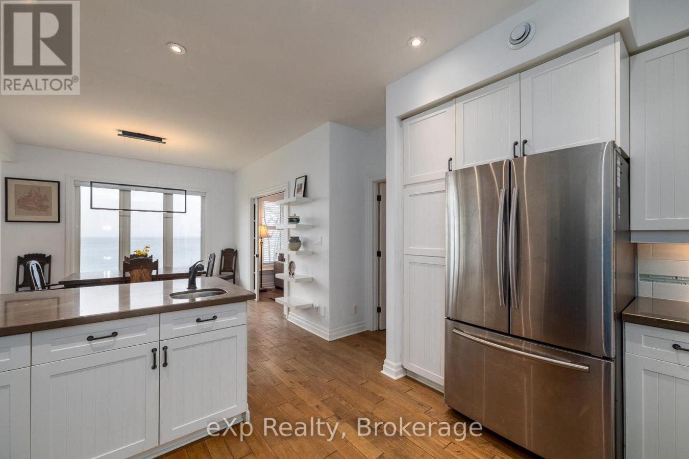 Georgian Bluffs, Grey, N0H1S0, Canada, 5 Bedrooms Bedrooms, ,3 BathroomsBathrooms,Residential,For Sale,2049890