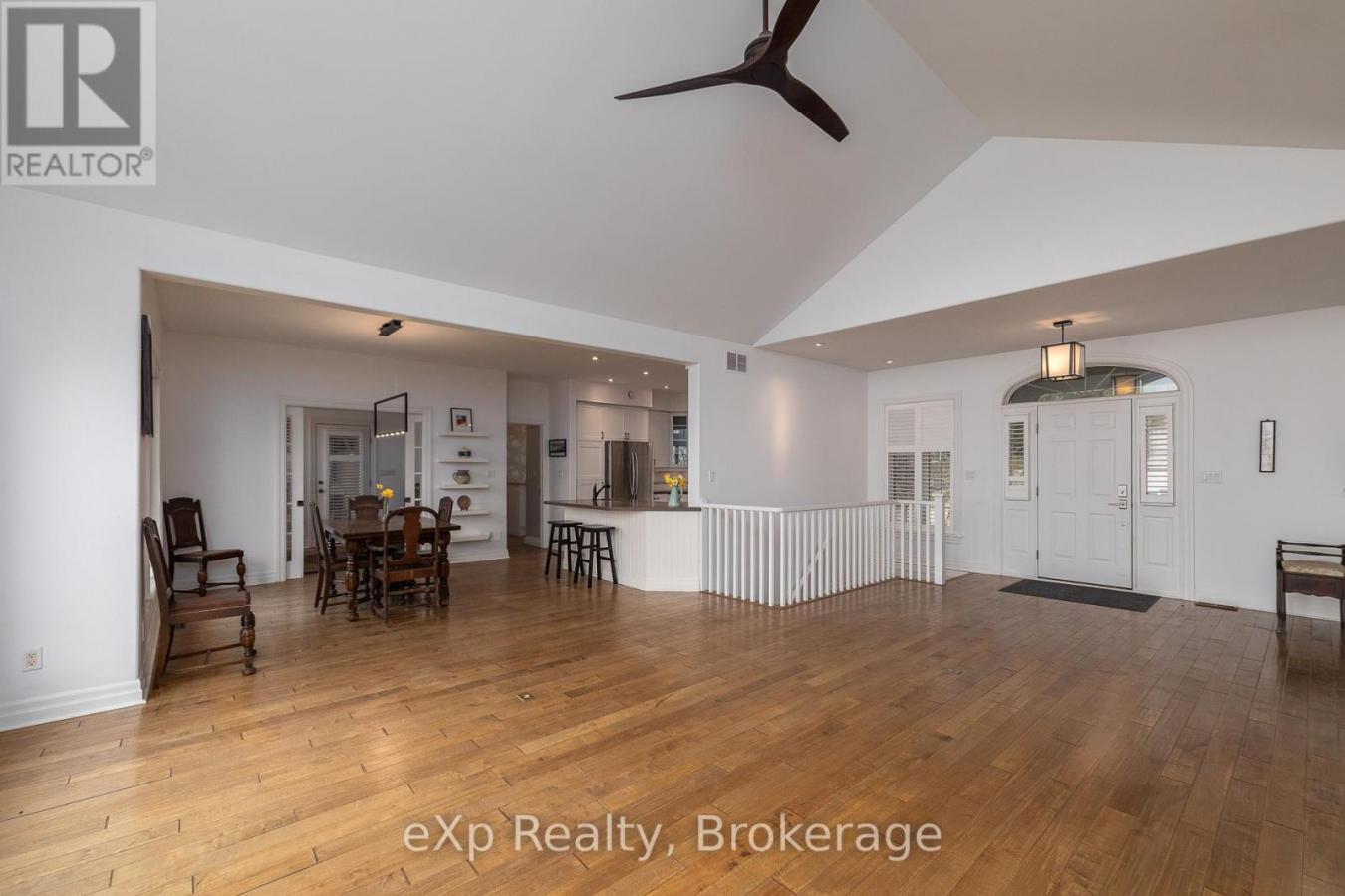 Georgian Bluffs, Grey, N0H1S0, Canada, 5 Bedrooms Bedrooms, ,3 BathroomsBathrooms,Residential,For Sale,2049890