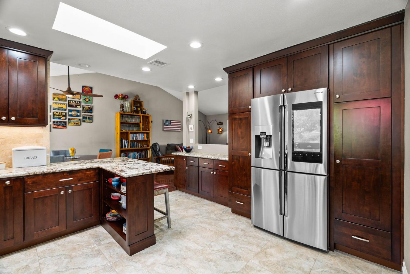 Camarillo, Ventura, United States, 5 Bedrooms Bedrooms, ,3 BathroomsBathrooms,Residential,For Sale,2049888