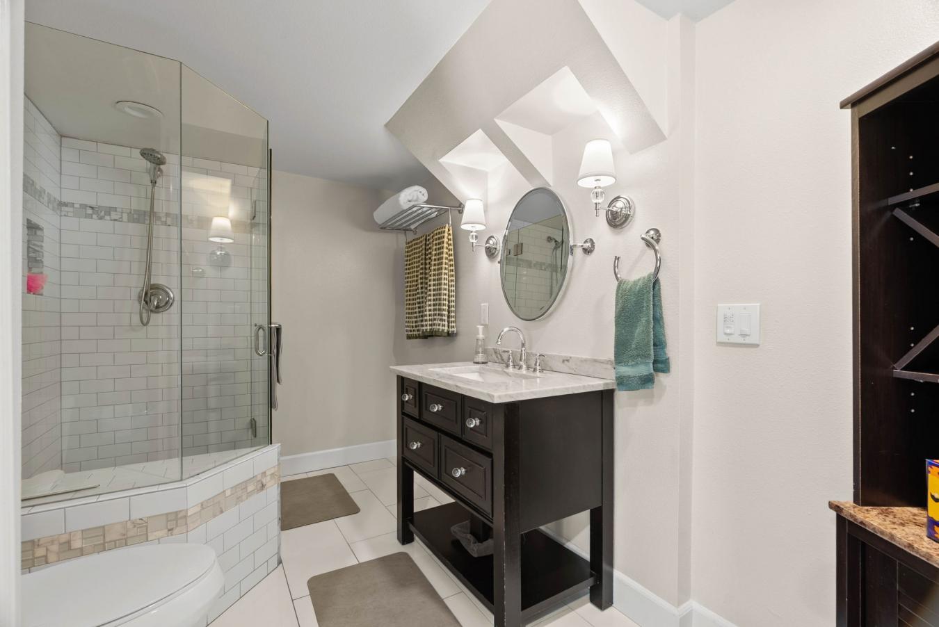 Camarillo, Ventura, United States, 5 Bedrooms Bedrooms, ,3 BathroomsBathrooms,Residential,For Sale,2049888