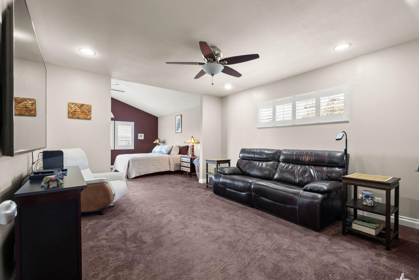 Camarillo, Ventura, United States, 5 Bedrooms Bedrooms, ,3 BathroomsBathrooms,Residential,For Sale,2049888
