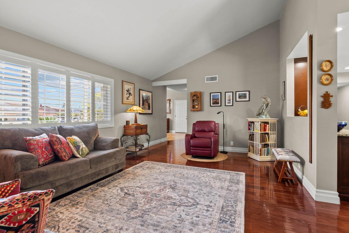 Camarillo, Ventura, United States, 5 Bedrooms Bedrooms, ,3 BathroomsBathrooms,Residential,For Sale,2049888