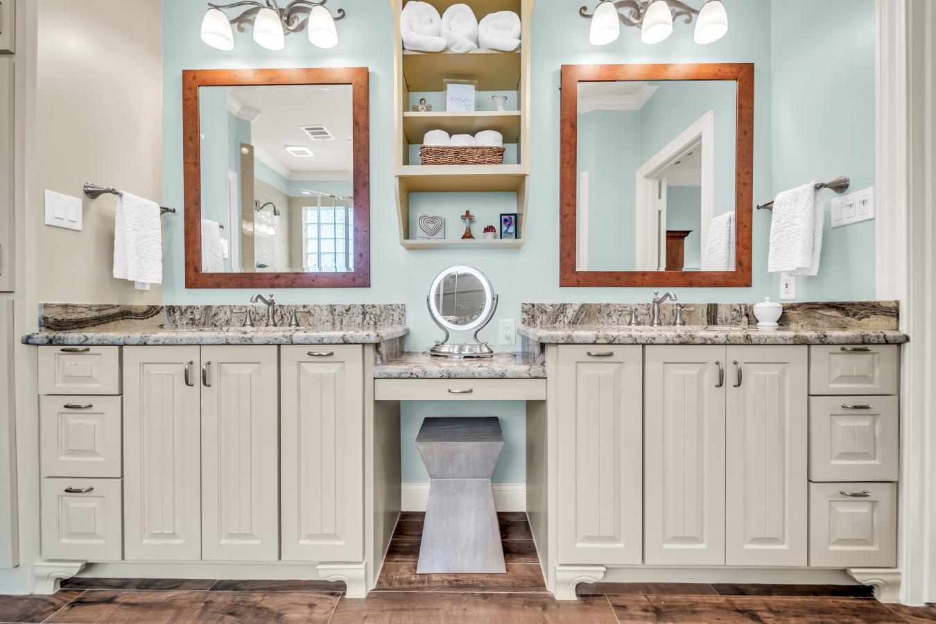Sugar Land, Texas, 77479, United States, 5 Bedrooms Bedrooms, ,3 BathroomsBathrooms,Residential,For Sale,2049887