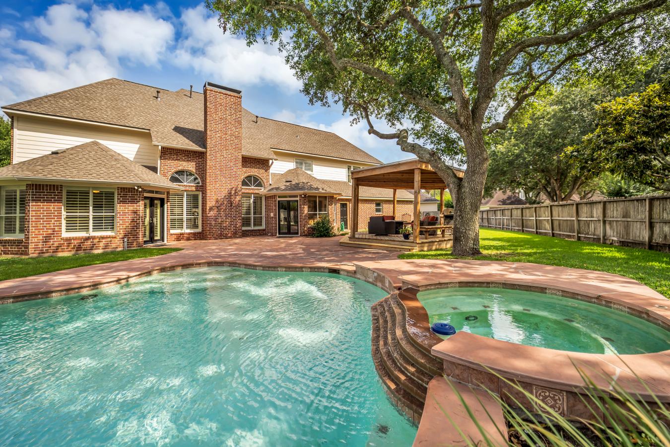 Sugar Land, Texas, 77479, United States, 5 Bedrooms Bedrooms, ,3 BathroomsBathrooms,Residential,For Sale,2049887