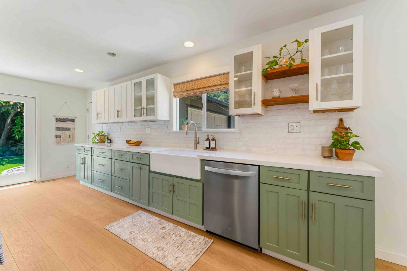 Santa Barbara, Santa Barbara, 93101, United States, 3 Bedrooms Bedrooms, ,2 BathroomsBathrooms,Residential,For Sale,2049886