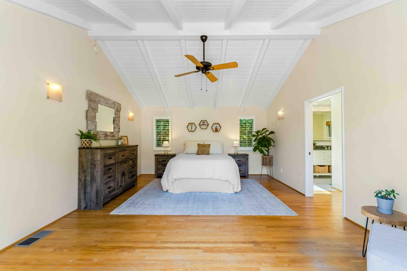 Santa Barbara, Santa Barbara, 93101, United States, 3 Bedrooms Bedrooms, ,2 BathroomsBathrooms,Residential,For Sale,2049886